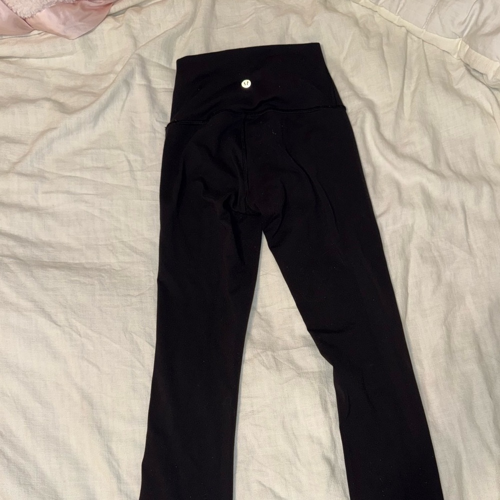 Black lululemon leggings